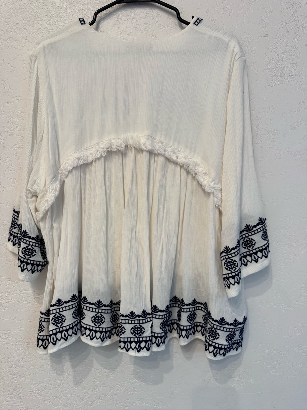 torrid White Peasant Kimono with Navy Embroidery - Picture 15 of 16